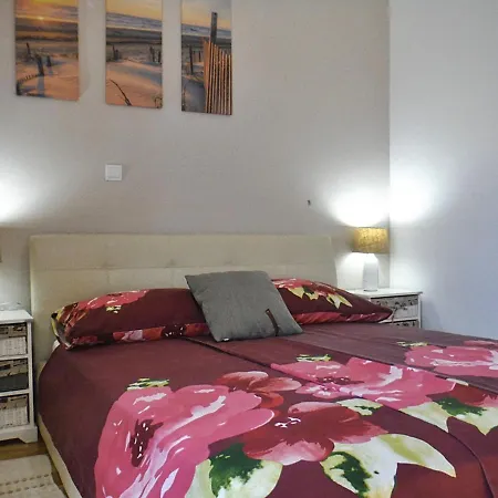 Fuma Villa Marcana